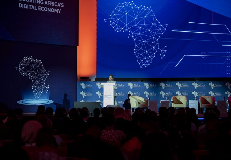 Afrika ist ein strategischer Schauplatz hinsichtlich technologischer und geopolitischer Fragestellungen. Können sich führende Politiker*innen des Kontinents diesen Vorteil zunutze machen?