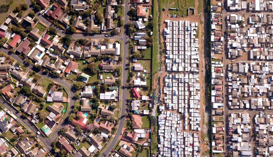 Agency beyond Extractivism: African Economies and Societies in a New Global (Dis-)Order