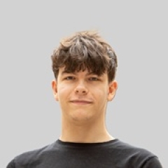 Elie Herzog headshot