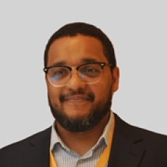 Dr. Muez Ali headshot